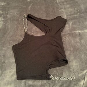 SHEIN Black Asymmetrical Crop Top with Chain Detail